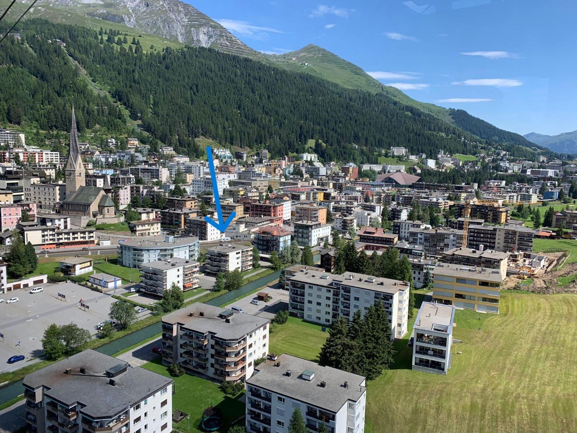 Bolgen - Close To Everything! Bolgen, Jakobshorn, Bus Stop, Train Station, Supermarket, School, Rentals, Restaurants And More! * Davos